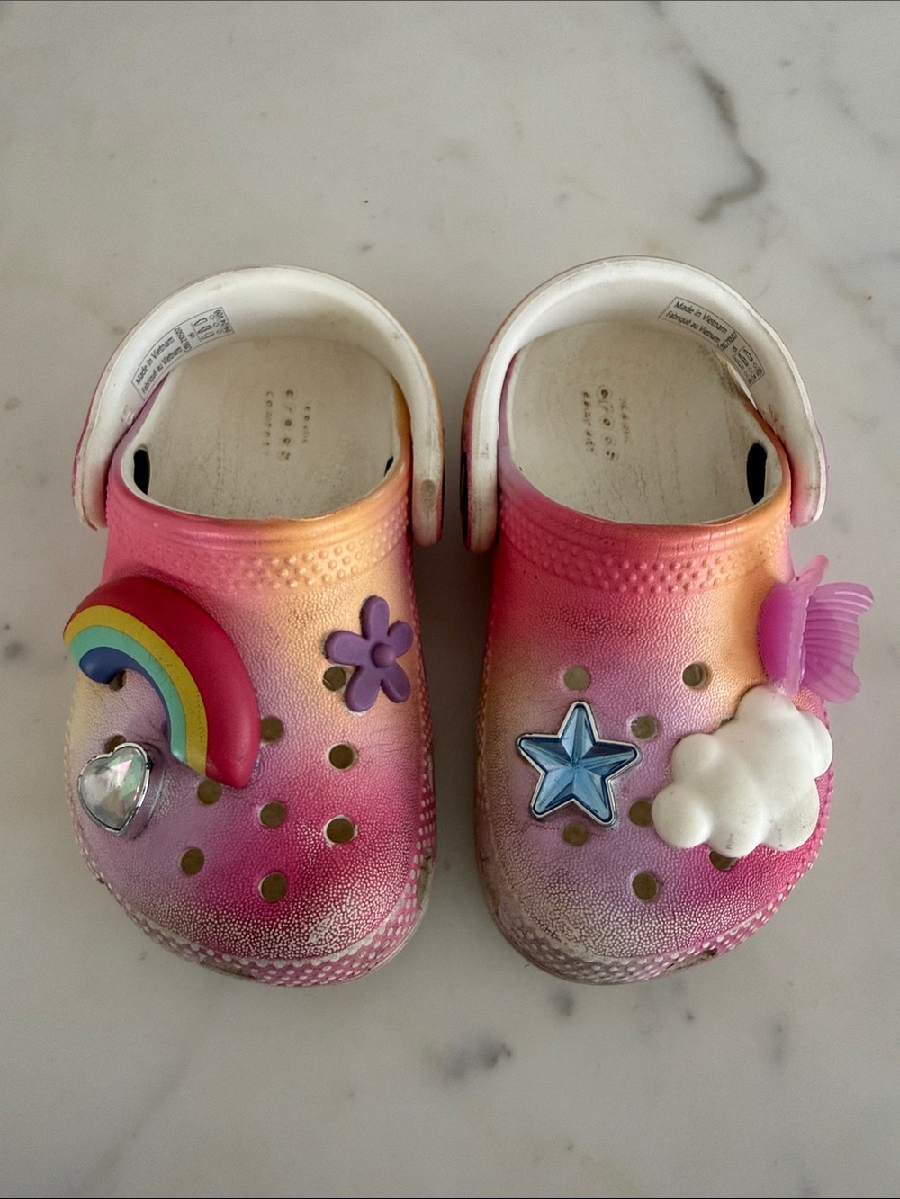 Kids Pink Ombre Crocs with Rainbow & Cloud Charms Size 6